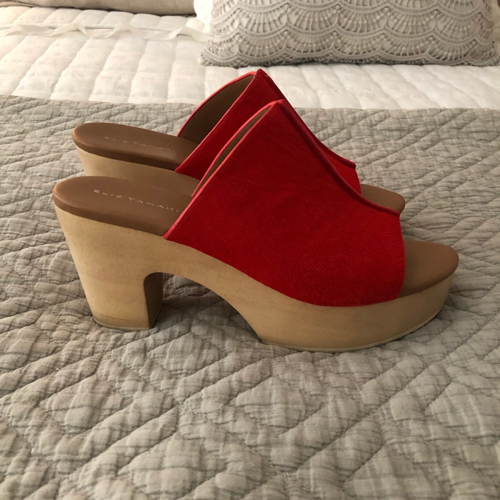 Red wooden wedge heels